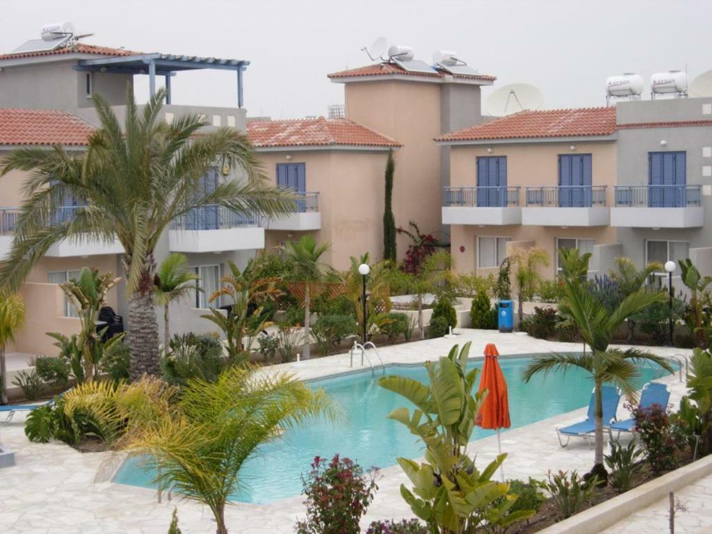 Helios Cottages Пафос Екстер'єр фото
