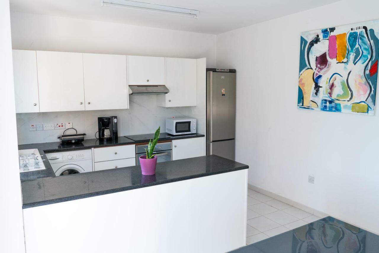 Helios Cottages Пафос Екстер'єр фото
