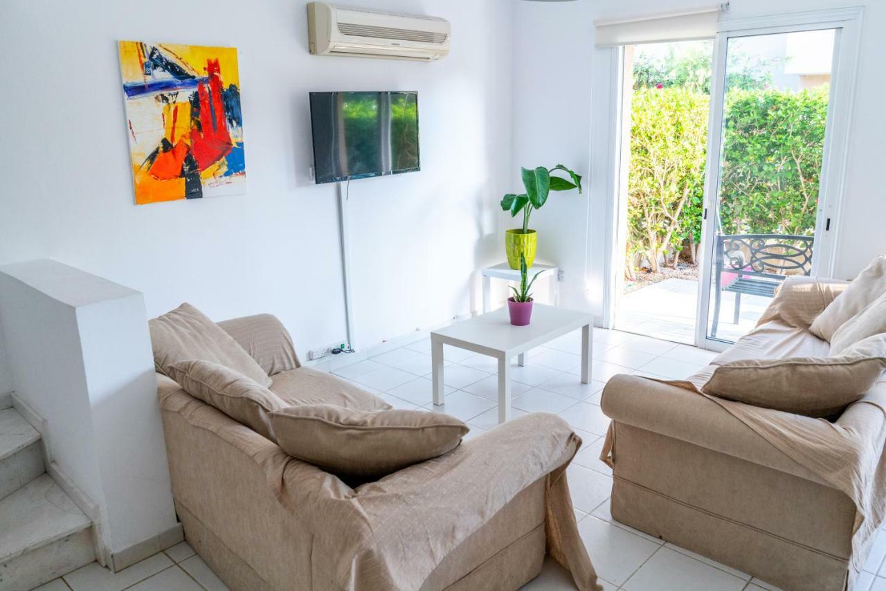 Helios Cottages Пафос Екстер'єр фото