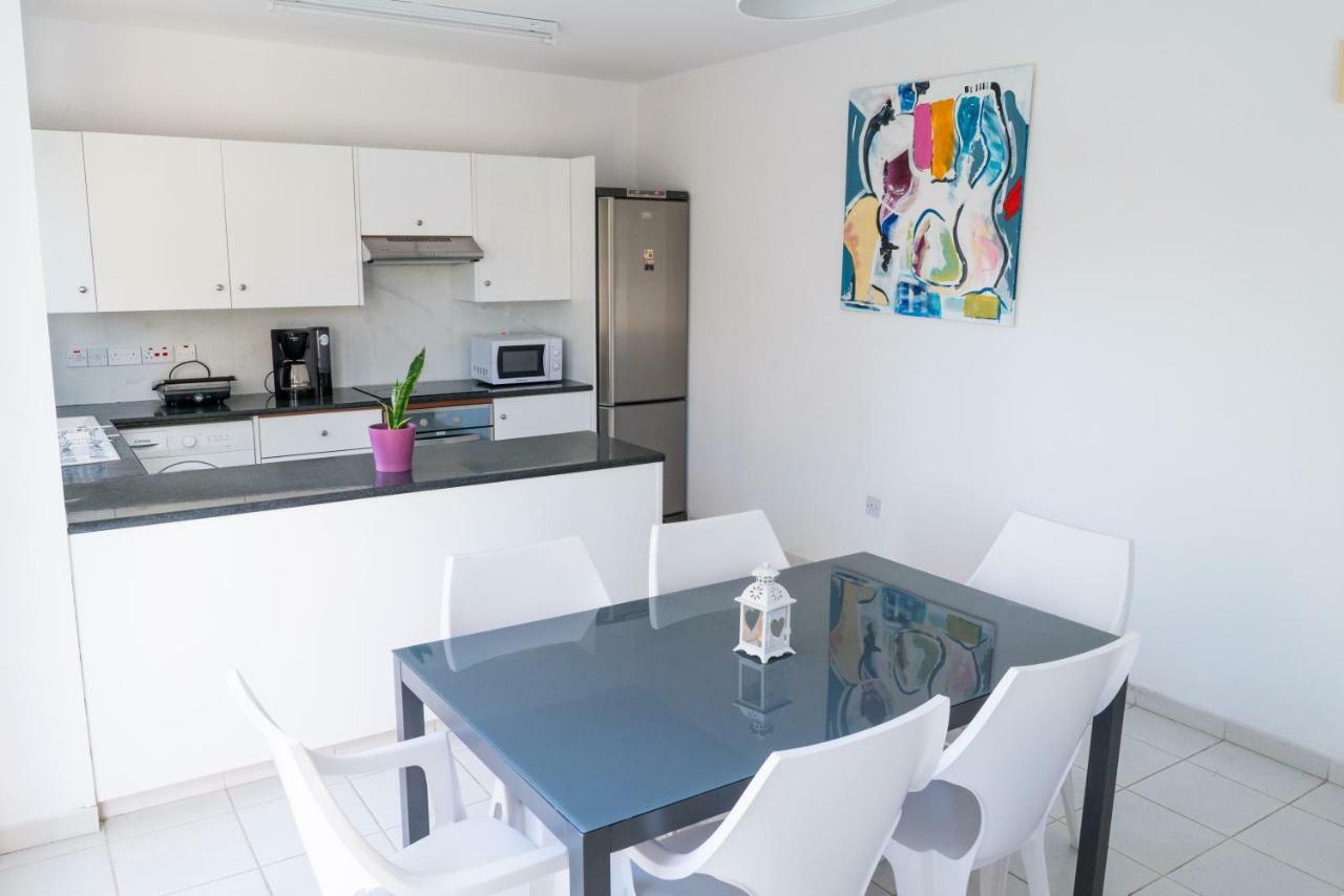 Helios Cottages Пафос Екстер'єр фото